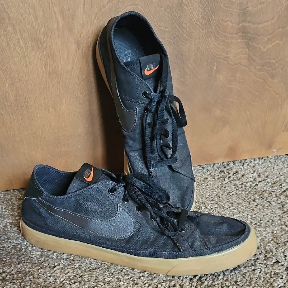 Nike Court Legacy Canvas Sneakers